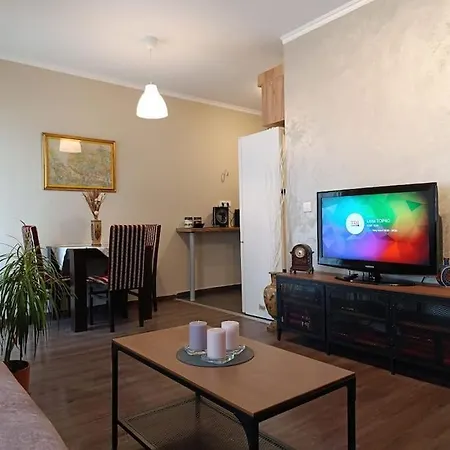 Mila's Zvezdara Lägenhet Belgrad